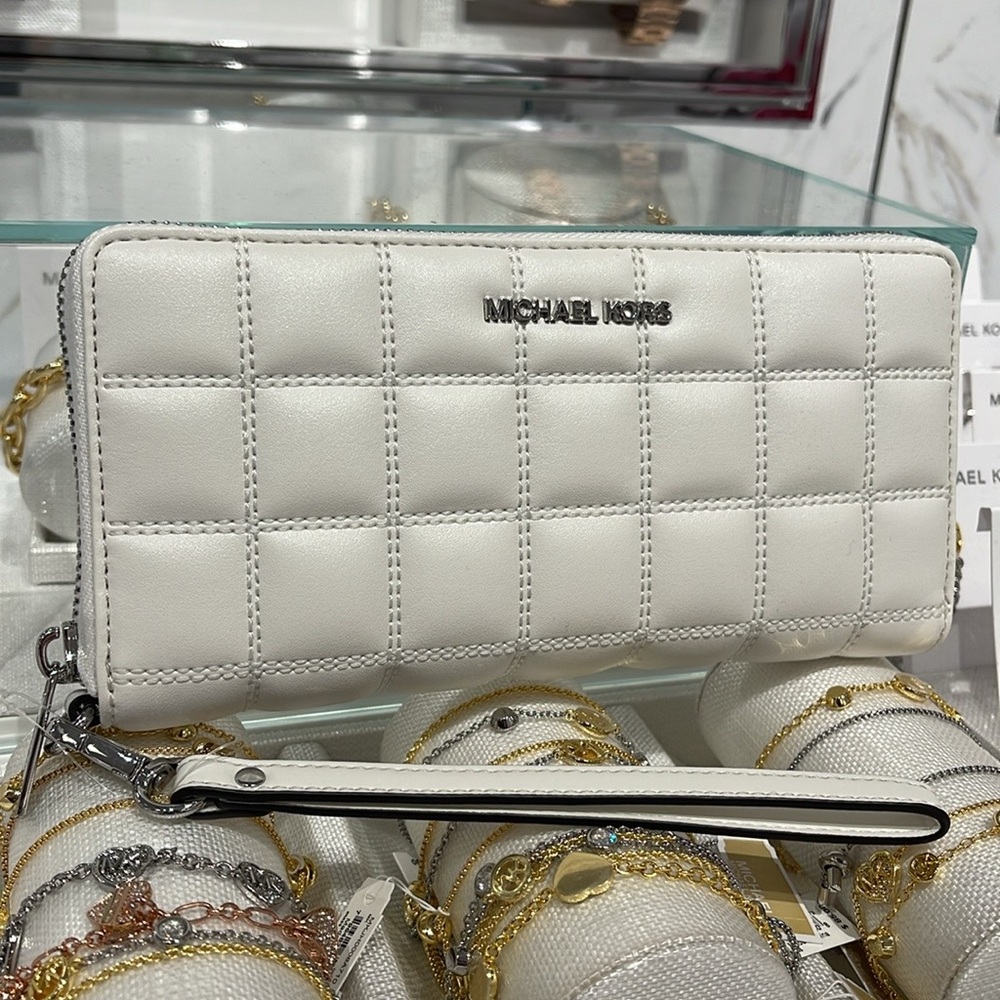 MICHAEL KORS Continental Wristlet Phone Case Wallet 
Optic White 
NWT - Picture 10 of 16